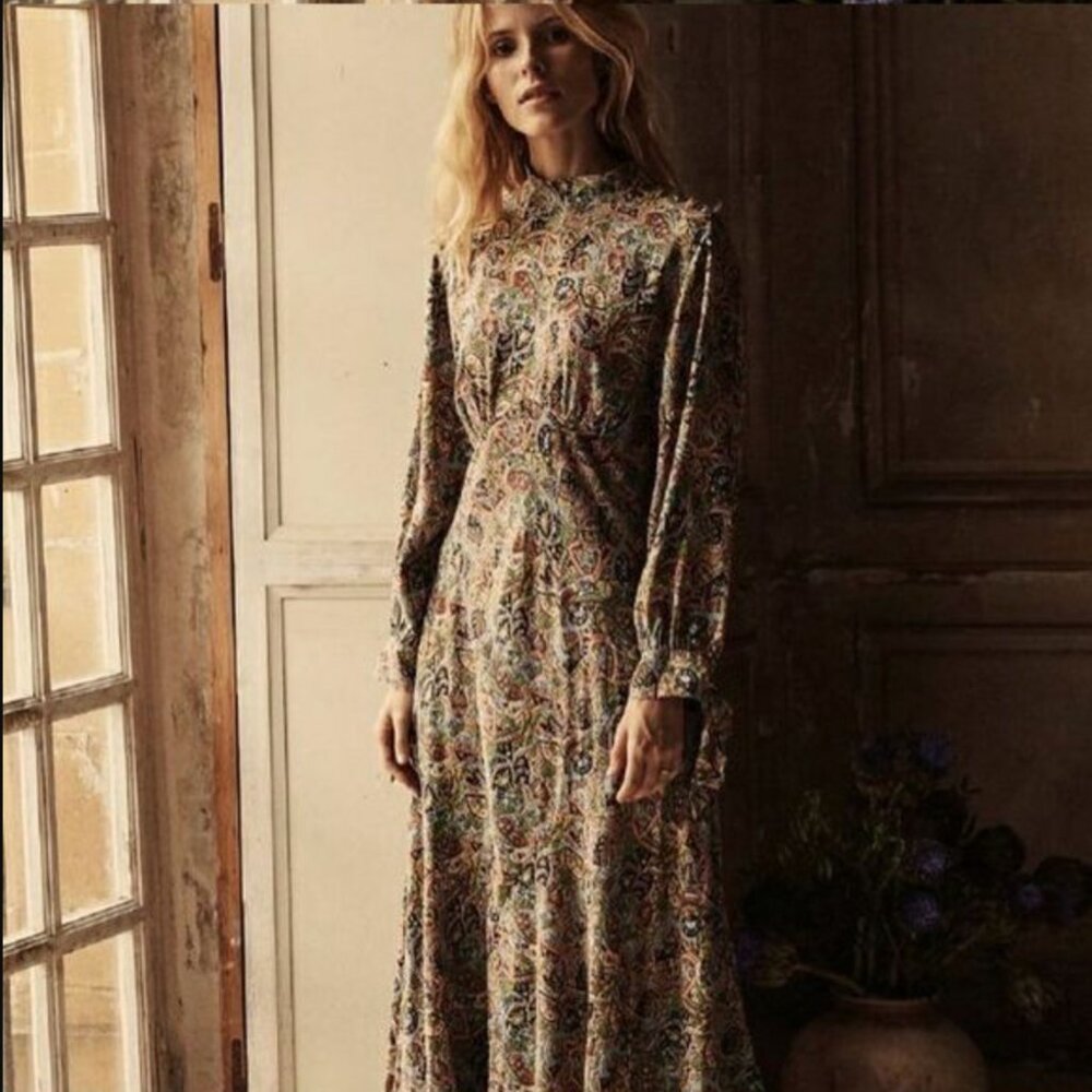 ISO (*NOT* selling) Doen Alda Dress in Museo Paisley Size Large